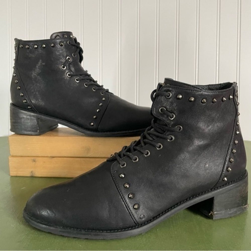 Stuart Weitzman LASHEASE Chunky Studded Ankle Boots in Napa Leather *Spain*